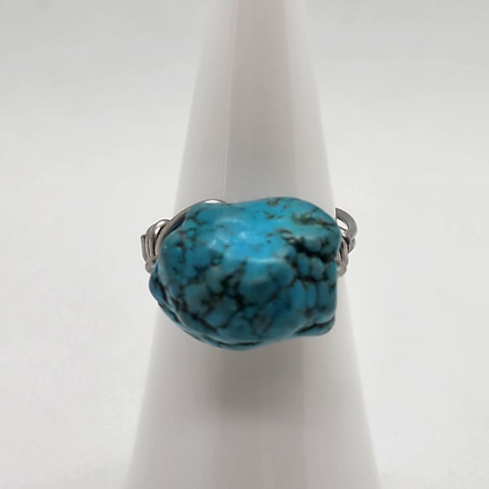 Handmade Silver Tone Wire & Blue Howlite Stone Ring (5.5)